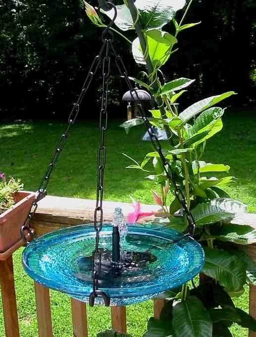 The Birdhouse Chick Solar Bubbler Hanging Bird Bath- 2 Colors