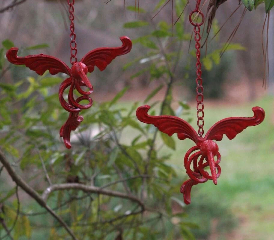 The Birdhouse Chick Iron Hummingbird Set- Red Or White